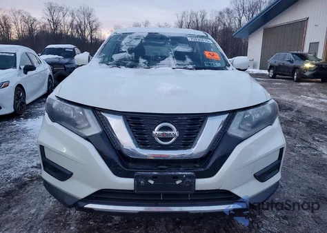 2017 Nissan Rogue S z USA, uszkodzony, nr VIN KNMAT2MV5HP545305